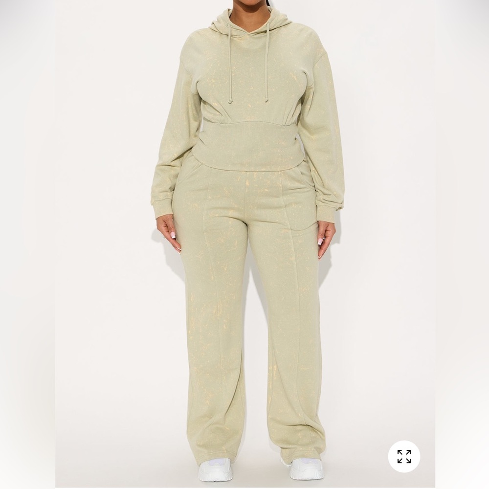 Fashion Nova Light Beige Jogger Set